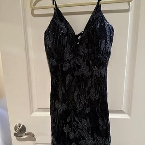 Soieblu Black and Silver Mini Dress with Sequins